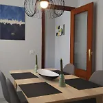 Sherryflat Claveles - Parking *