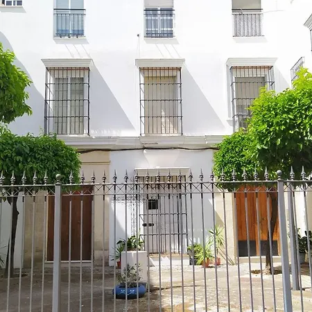 Apartman Sherryflat Claveles - Parking