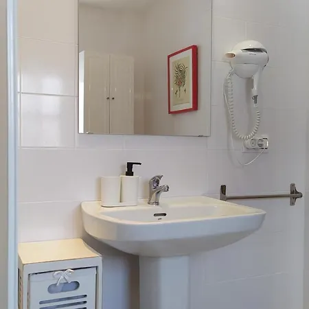 Sherryflat Claveles - Parking